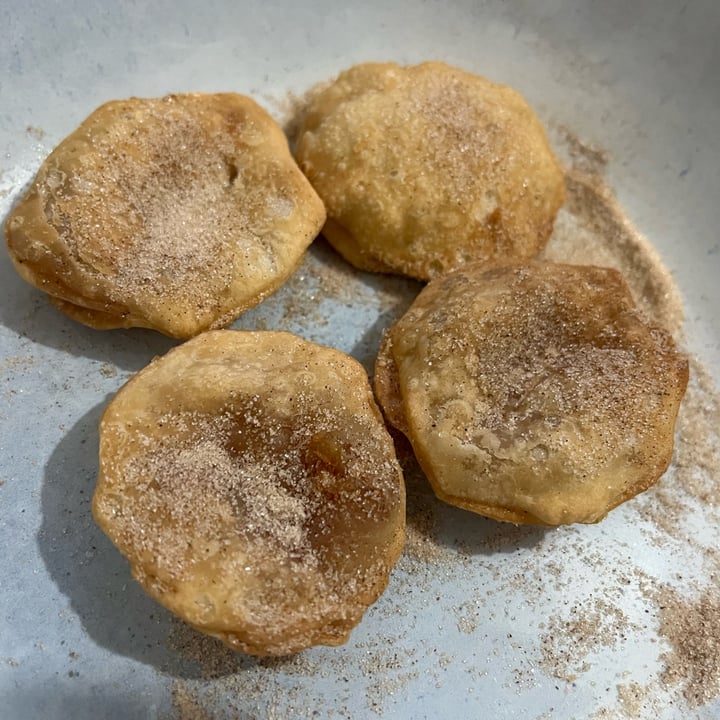 photo of Marks & Spencer Food (M&S) Apple Pie Bites shared by @ameriamber on  14 Jan 2023 - review