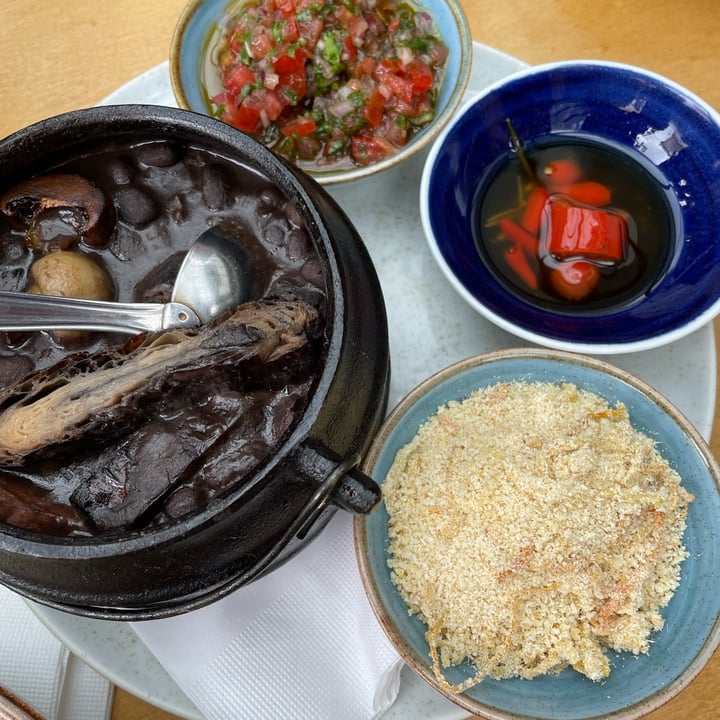 photo of Green Kitchen BR Feijoada shared by @lucaseggi on  20 Apr 2023 - review