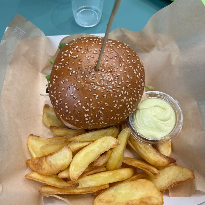 photo of Viva Seitan burger shared by @sbenz on  14 Jul 2023 - review