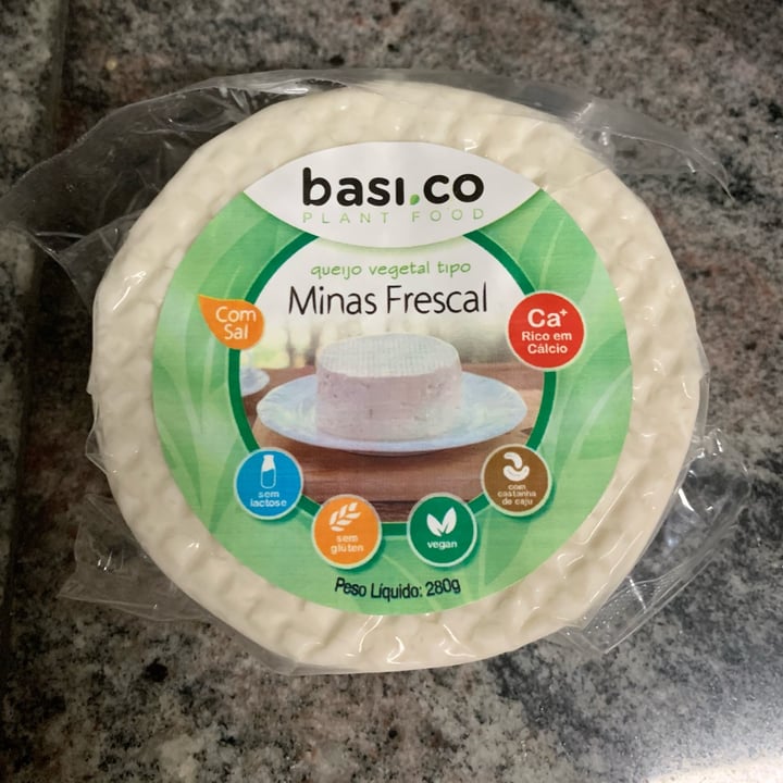photo of Basi.co Queijo Vegetal tipo Minas Frescal shared by @vimauro on  30 Aug 2022 - review