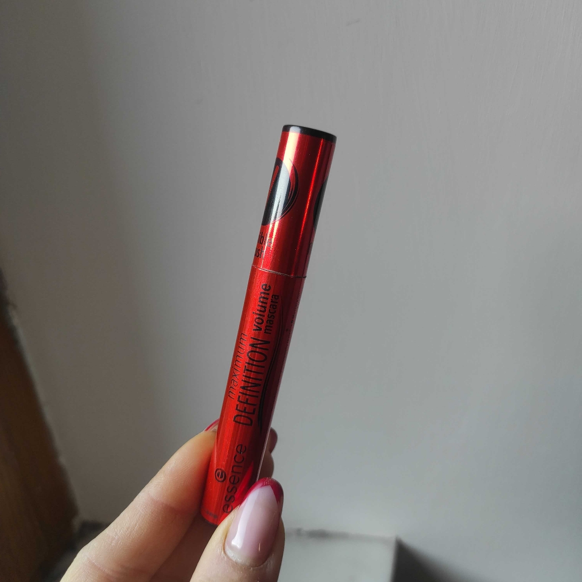 Essence Maximum definition volume mascara Reviews abillion