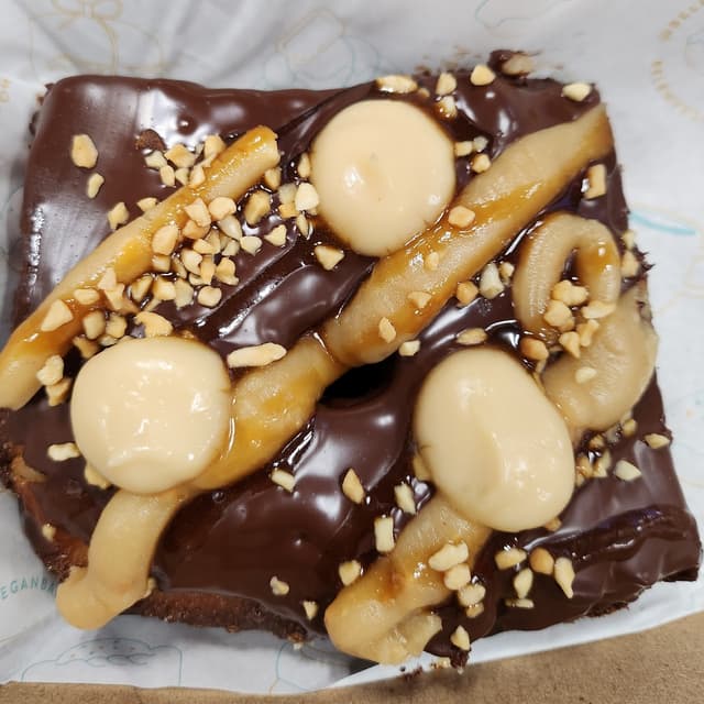 Photo of the dish “Snickers Cronut”