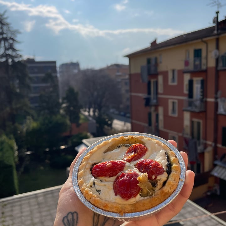 photo of La Bottega di Mirtilla Torta Monoprzione Salata Con Carciofi shared by @pastaececi on  31 Jan 2023 - review