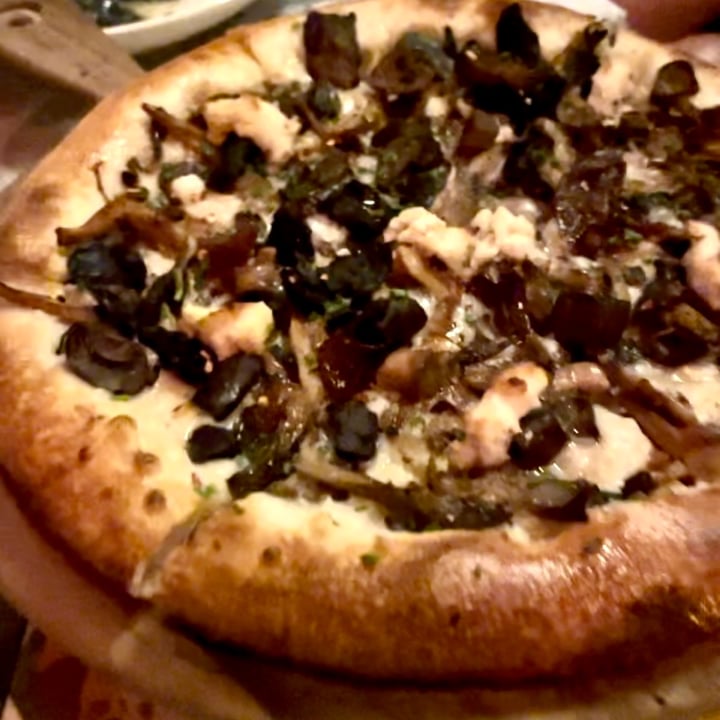 photo of Coletta Mushroom And Truffle Pizza shared by @plantnats on  22 Mar 2023 - review