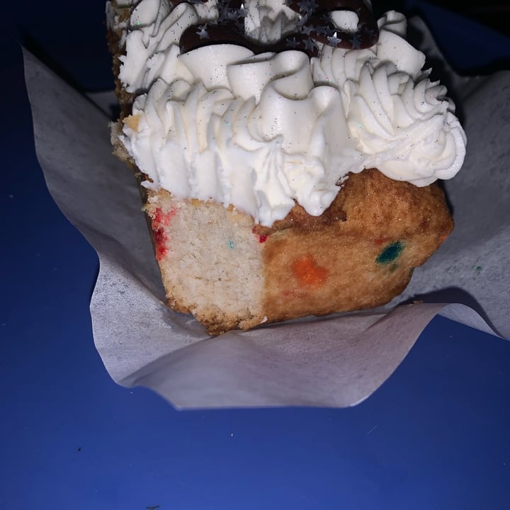 photo of The Coffee Factory Vegan GF New Years Cake shared by @thatveganj on  02 Jan 2023 - review
