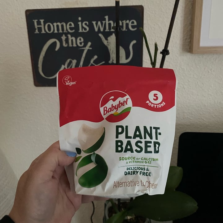 photo of Babybel Plant-Based Plant-Based Cheese Alternative  shared by @gateravegana on  26 May 2023 - review