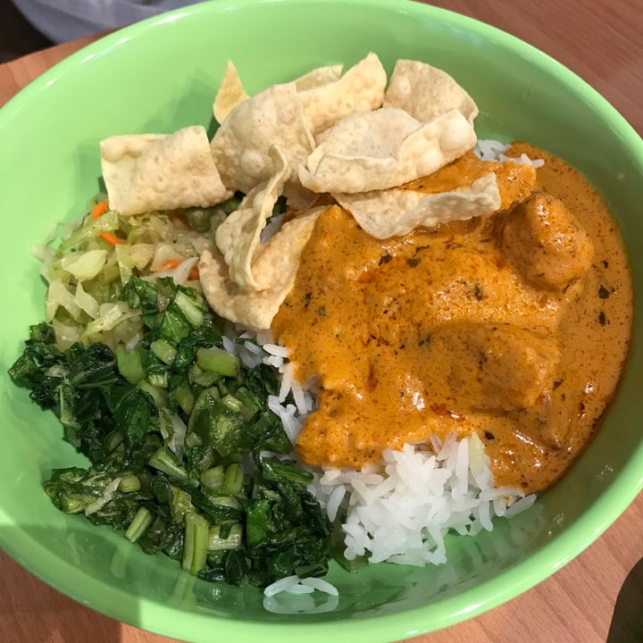 photo of Gokul Raas Plant-Based Butter Chicken Bowl shared by @ziggyradiobear on  29 May 2023 - review