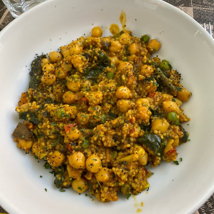 photo of La Factoría Vegana Café-Bar Sautéed Chickpeas With Vegetables And Couscous shared by @malarky on  30 May 2023 - review