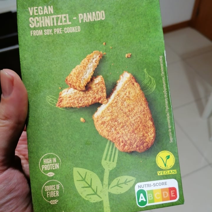 photo of Garden Gourmet Vegane Schnitzel shared by @kanguru on  12 Jan 2023 - review