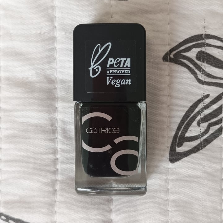 photo of Catrice Cosmetics 20 black to the routes shared by @irisvegan on  13 Feb 2023 - review