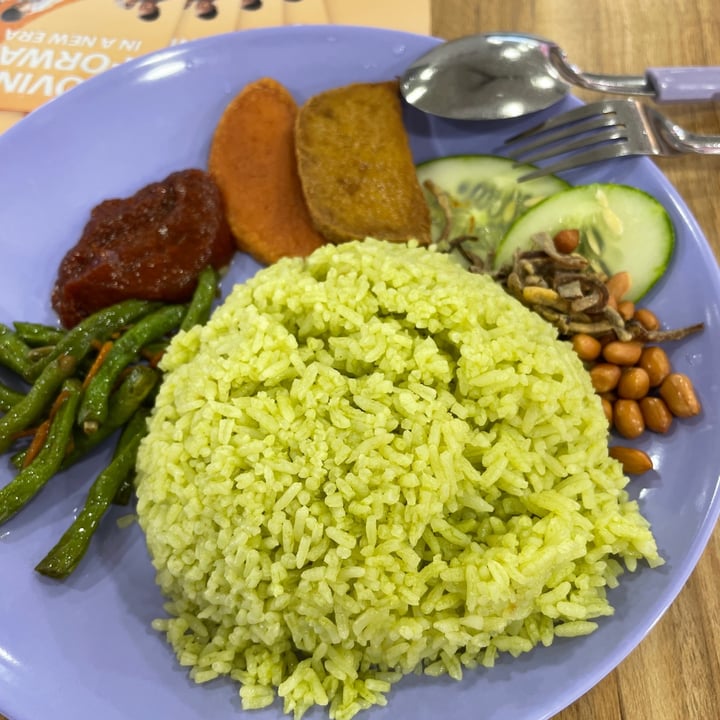 photo of Shu Vegetarian nasi lemak shared by @moomoo on  26 Mar 2023 - review