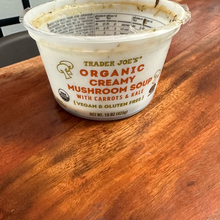 photo of Trader Joe's Organic Creamy Mushroom Soup shared by @ashtothexo on  12 Jan 2023 - review