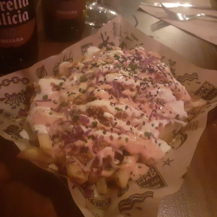 photo of Mad Mad Vegan Supreme yaya fries shared by @dafneblackwoods on  27 Apr 2023 - review
