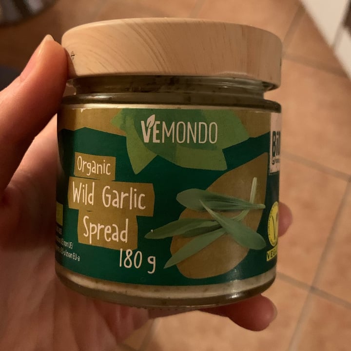 photo of Vemondo Organic wild garlic spread bio shared by @silviazephyr on  05 Jan 2023 - review