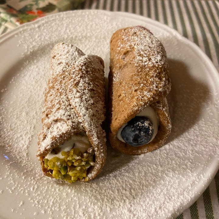 photo of Il Cardo e L'Ortica Cannoli alle nocciole shared by @danigogreen on  18 Jun 2023 - review