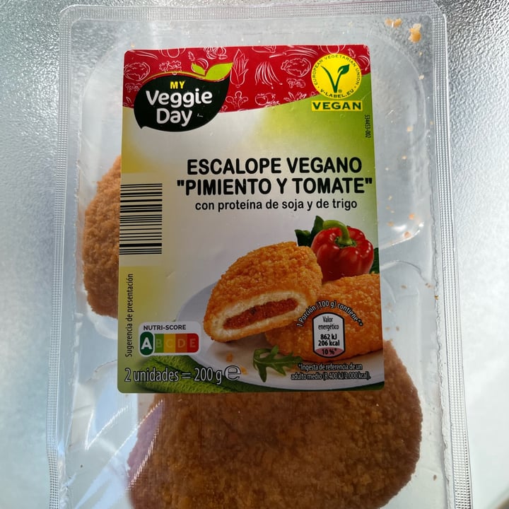 photo of My veggie day Escalope pimiento y tomate shared by @veganni on  15 Mar 2023 - review