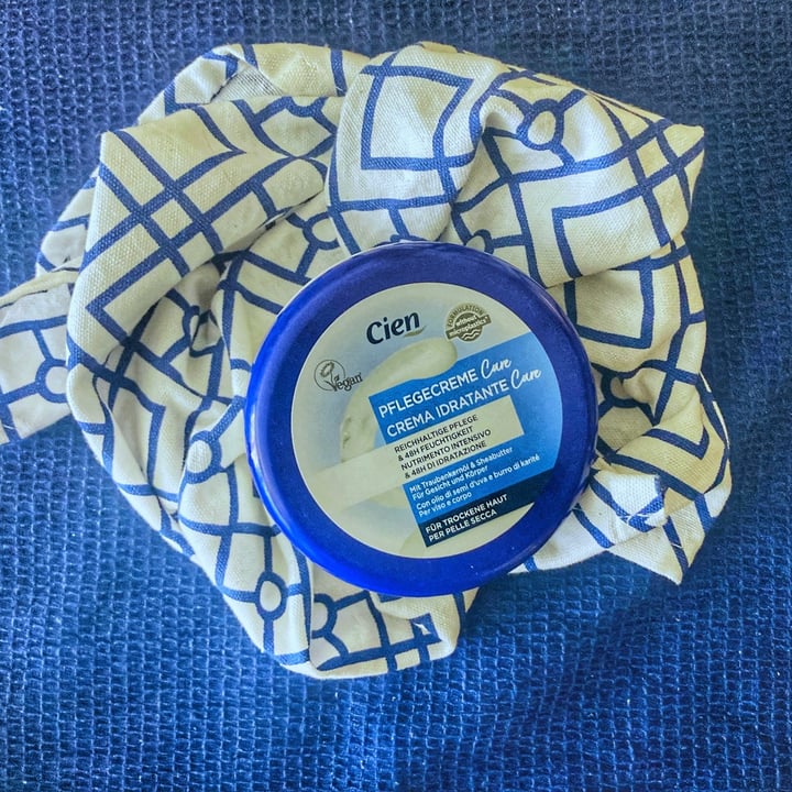 photo of Cien Crema Idratante Care shared by @federicathewitch on  17 Jul 2023 - review