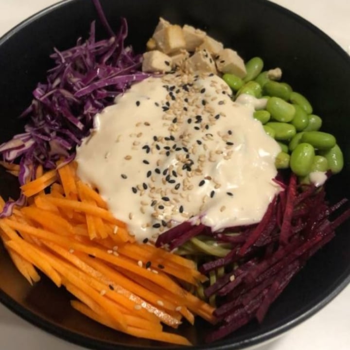 photo of The Plant Food Garlic Hummus Buddha Bowl shared by @grpproj on  31 Jan 2023 - review