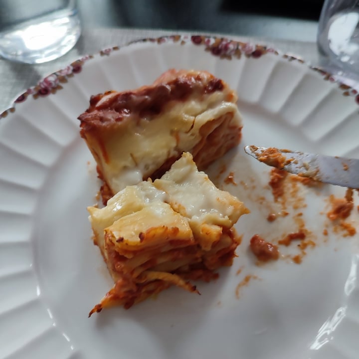 photo of Alice e Viola - Cucina vegetale lasagna shared by @danone on  25 Dec 2022 - review