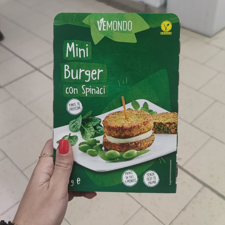 photo of Vemondo Mini burger con spinaci shared by @trytobegreen on  16 Apr 2023 - review