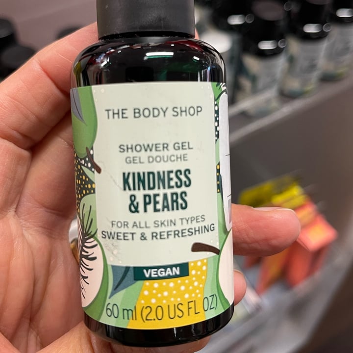 photo of The Body Shop SHOWER GEL GEL DOUCHE shared by @limacpl on  31 Mar 2023 - review