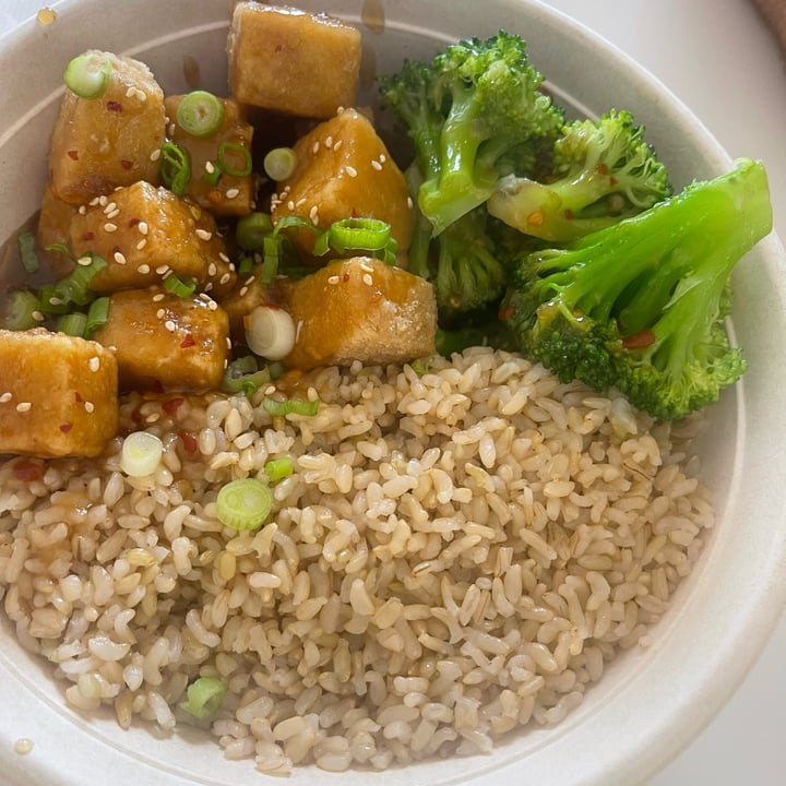 photo of Loving Hut Tso’s Tofu shared by @sgerber33 on  17 Jul 2023 - review