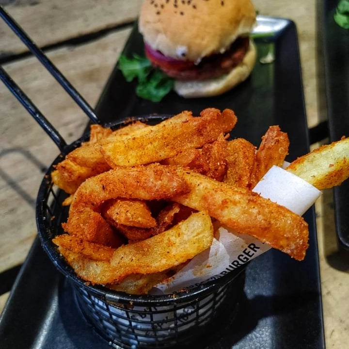 photo of Hudsons The Burger Joint (Parkhurst) Cajun fries shared by @veganonthesavannah on  04 Apr 2023 - review