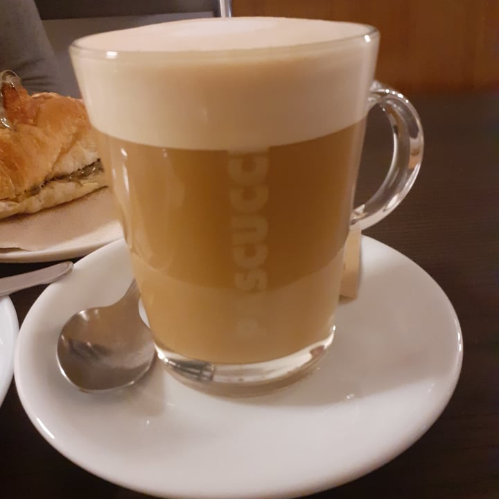 photo of Bar Lento latte macchiato riso avena shared by @jolykarin on  18 Jan 2023 - review