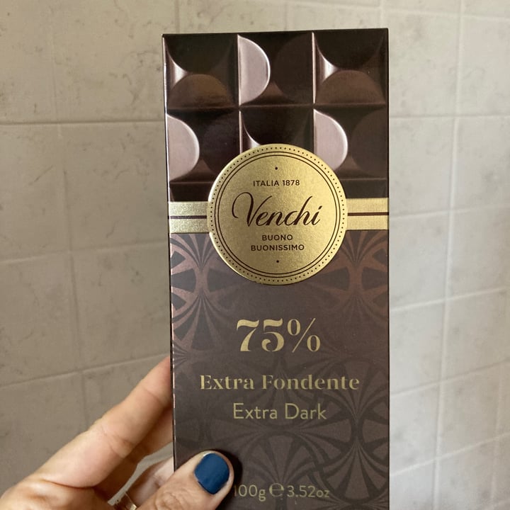 photo of Venchi 75% extra fondente extra dark shared by @valeriazan on  15 May 2023 - review