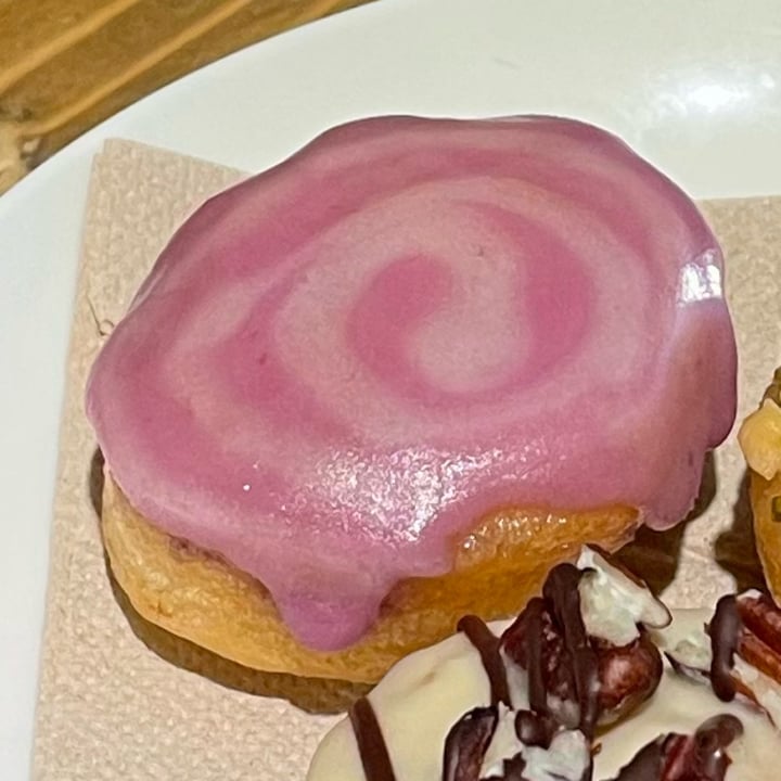 photo of VegAmazing Doughnuts Donut Hole De Lavanda Y Limón shared by @sara18 on  01 Jun 2023 - review