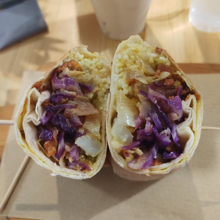 photo of Becheri Vegan Burrito shared by @lallascarrone on  04 Jan 2023 - review