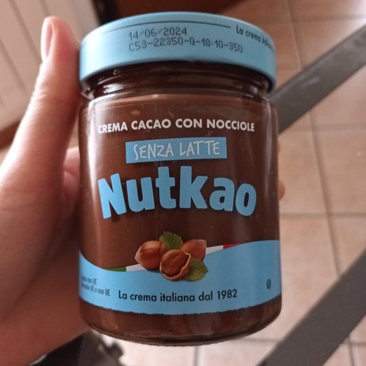 photo of Nutkao Crema cacao con nocciole Senza latte shared by @roberta92 on  14 Mar 2023 - review