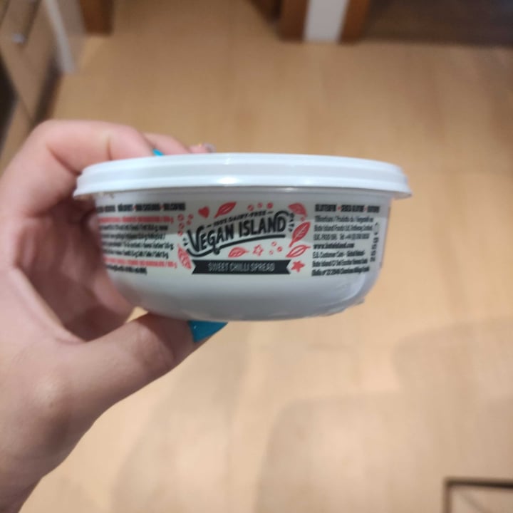 photo of Vegan Island Dairy Free Spread sweet chili shared by @paulg21 on  12 Feb 2023 - review