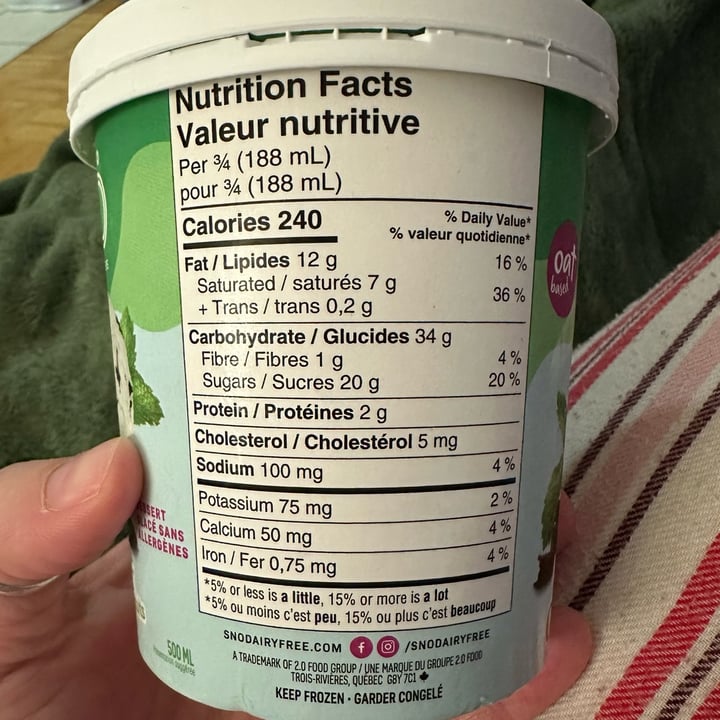photo of Snö Mint Chocolate cookies shared by @nowmakeitvegan on  11 May 2023 - review