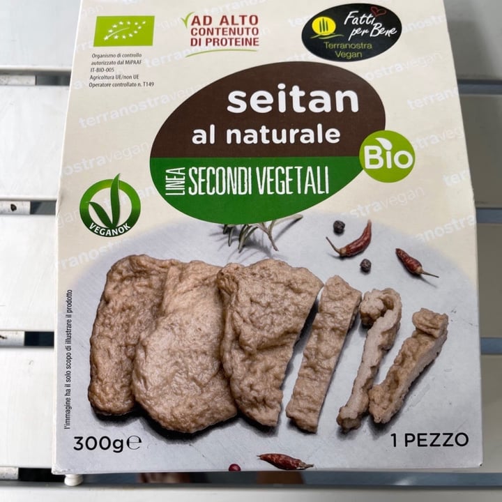photo of Fatti per bene terranostra vegan Seitan al naturale shared by @francescalattanzi on  07 Jan 2023 - review