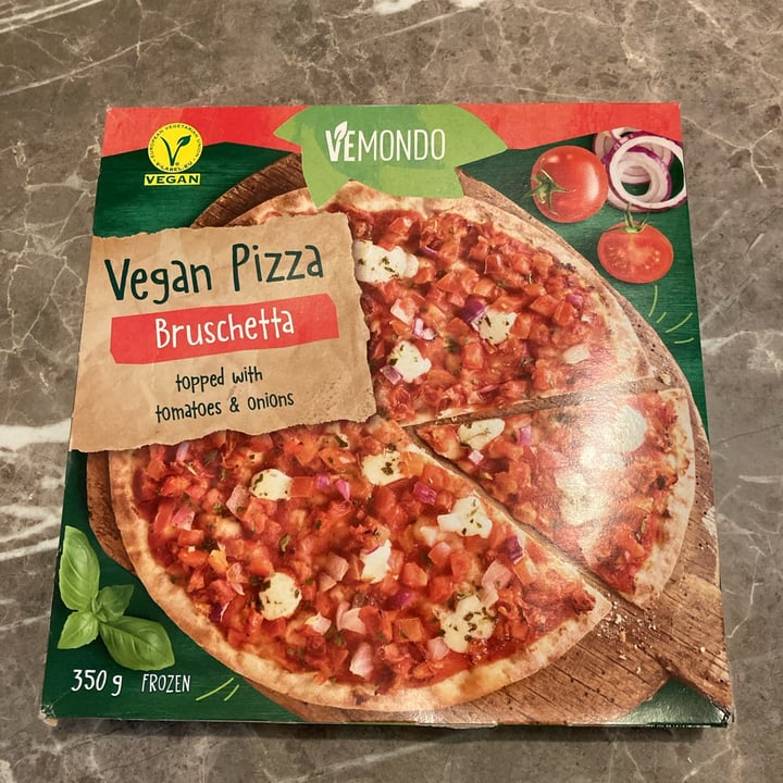 photo of Vemondo Vegan Pizza Bruschetta shared by @franocciola on  23 May 2023 - review