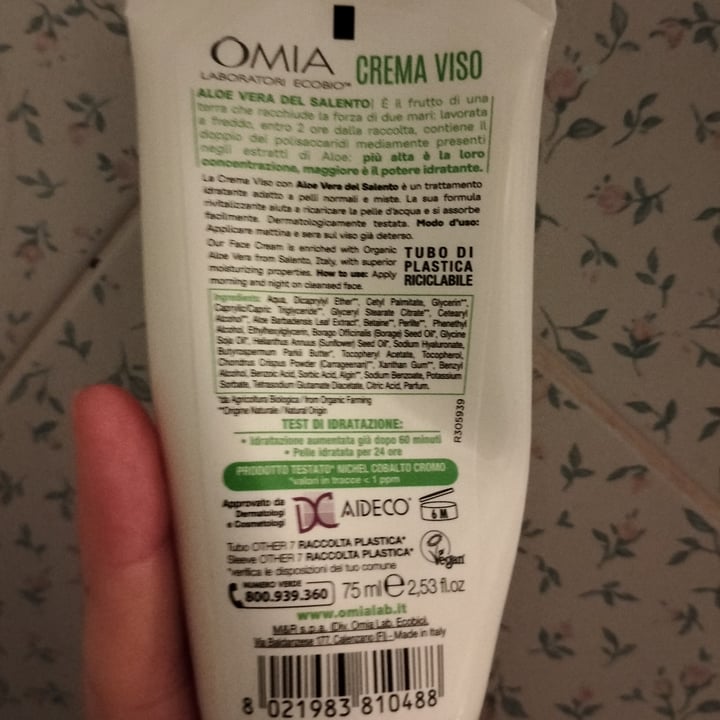 photo of Omia Crema viso biologica aloe vera shared by @bunnyeco on  31 Jan 2023 - review