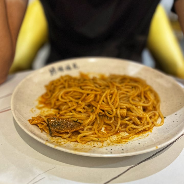 photo of Green Bliss Habitat Dry Laksa Noodles shared by @consciouscookieee on  04 Feb 2023 - review