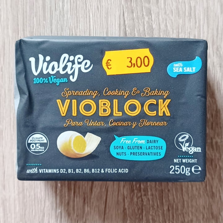 photo of Violife Vioblock with sea Salt shared by @angso on  22 May 2023 - review