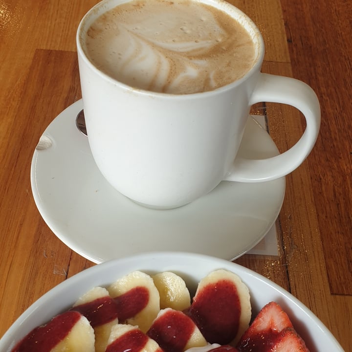 photo of Soul Sisters Café Camberwell Acai Oats shared by @carolynw on  04 Mar 2023 - review