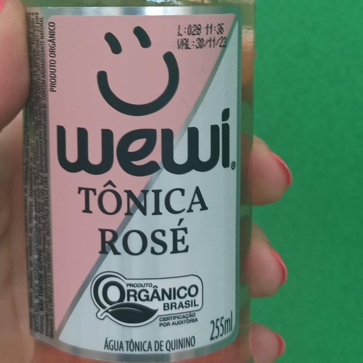 photo of Wewí Tônica Rosé shared by @lucorrea on  30 Dec 2022 - review