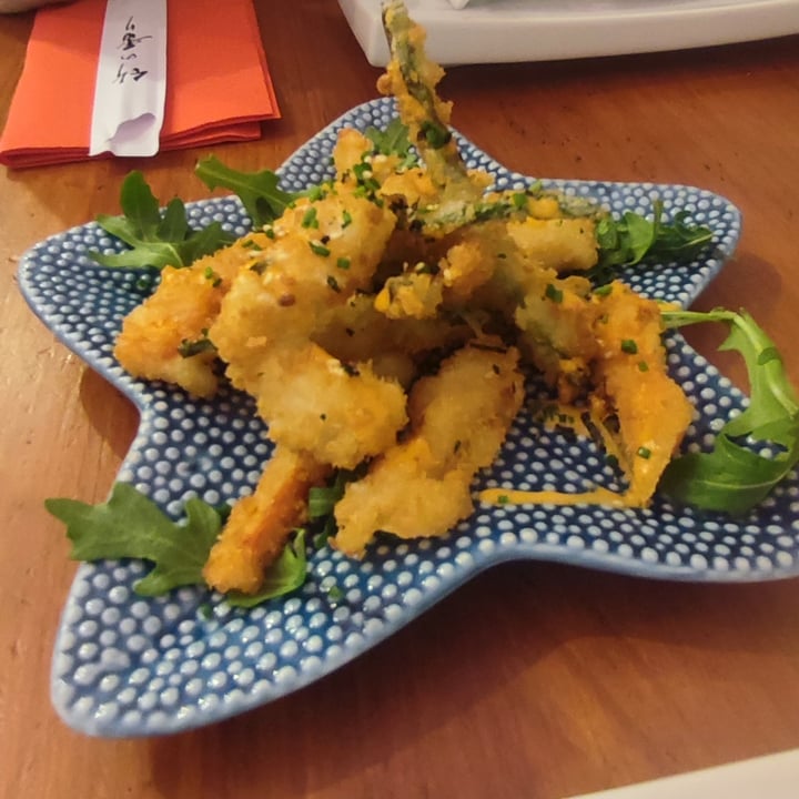 photo of Legumi Sushi Vegan tempura shared by @brumpaloma on  20 Feb 2023 - review