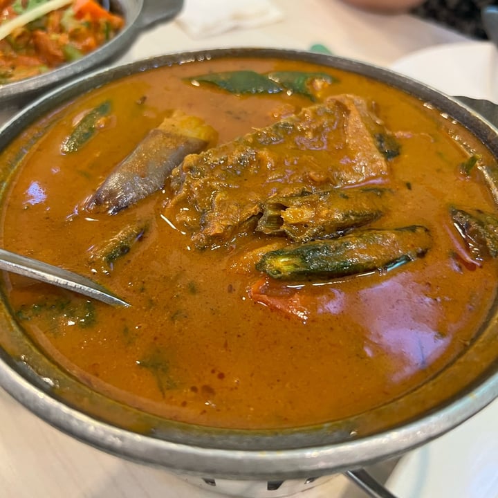 photo of Gokul Raas Vegetarian Restaurant Fish head Curry shared by @joonas on  13 Apr 2023 - review