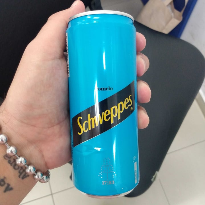 photo of Schweppes pomelo con azúcar shared by @marenv on  17 May 2023 - review