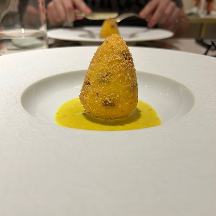 photo of Linfa Milano - Eat Different Arancin* shared by @morden on  25 Mar 2023 - review