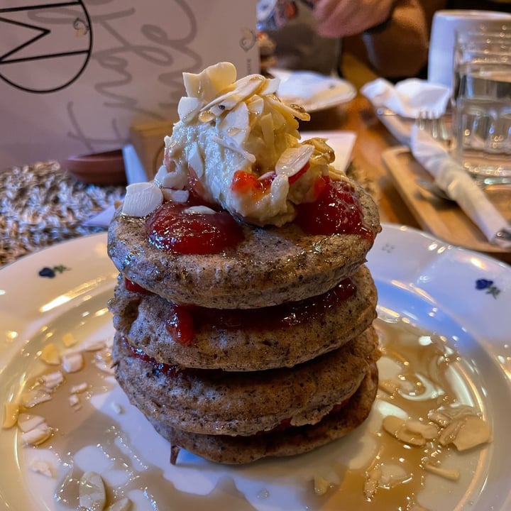 photo of Moment - Cafe & Bistro Pancakes shared by @ilariaqualcosa on  04 Jun 2023 - review