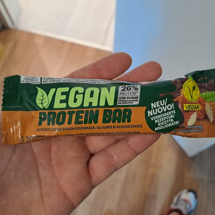 photo of Vemondo vegan protein bar-biscotto alle mandorle shared by @kristhesfiguz on  27 May 2023 - review