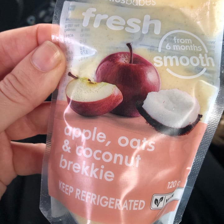 photo of Woolworths Food Apple Coconut and Oats Brekkie shared by @louiseloveslentils on  23 Jul 2023 - review