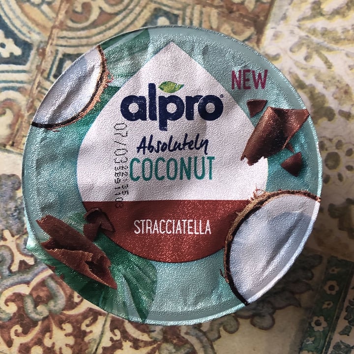 photo of Alpro Absolutely Coconut Stracciatella shared by @federex7 on  13 Feb 2023 - review