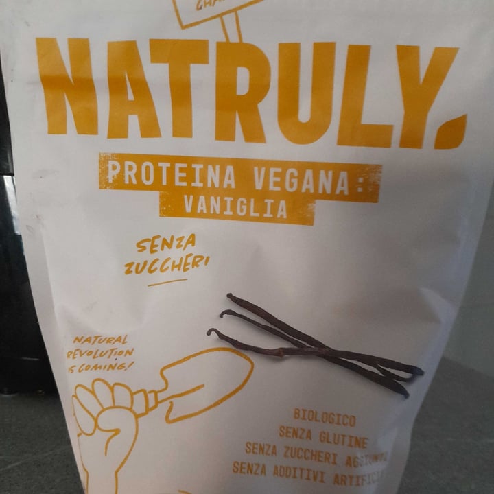 photo of Natruly Proteina vegana Vaniglia shared by @enricamarchisio on  14 Jul 2023 - review